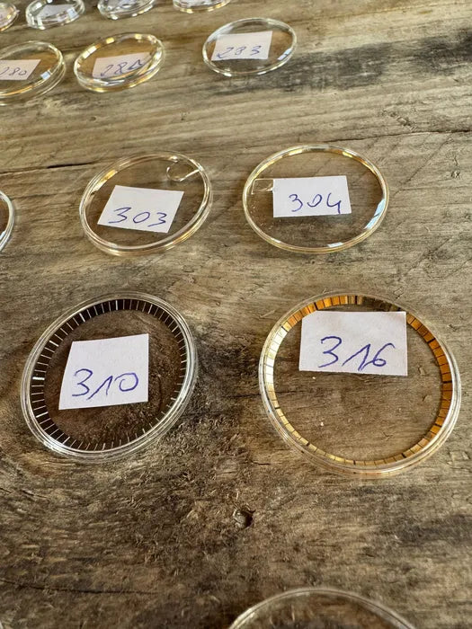 Szkiełko do zegarka vintage z ringiem / tension ring – zestaw 33 szt